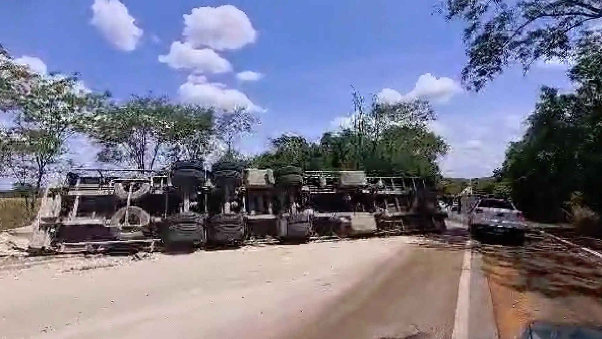 Embriagado: condutor que tombou carreta de cimento na BR-262 é preso