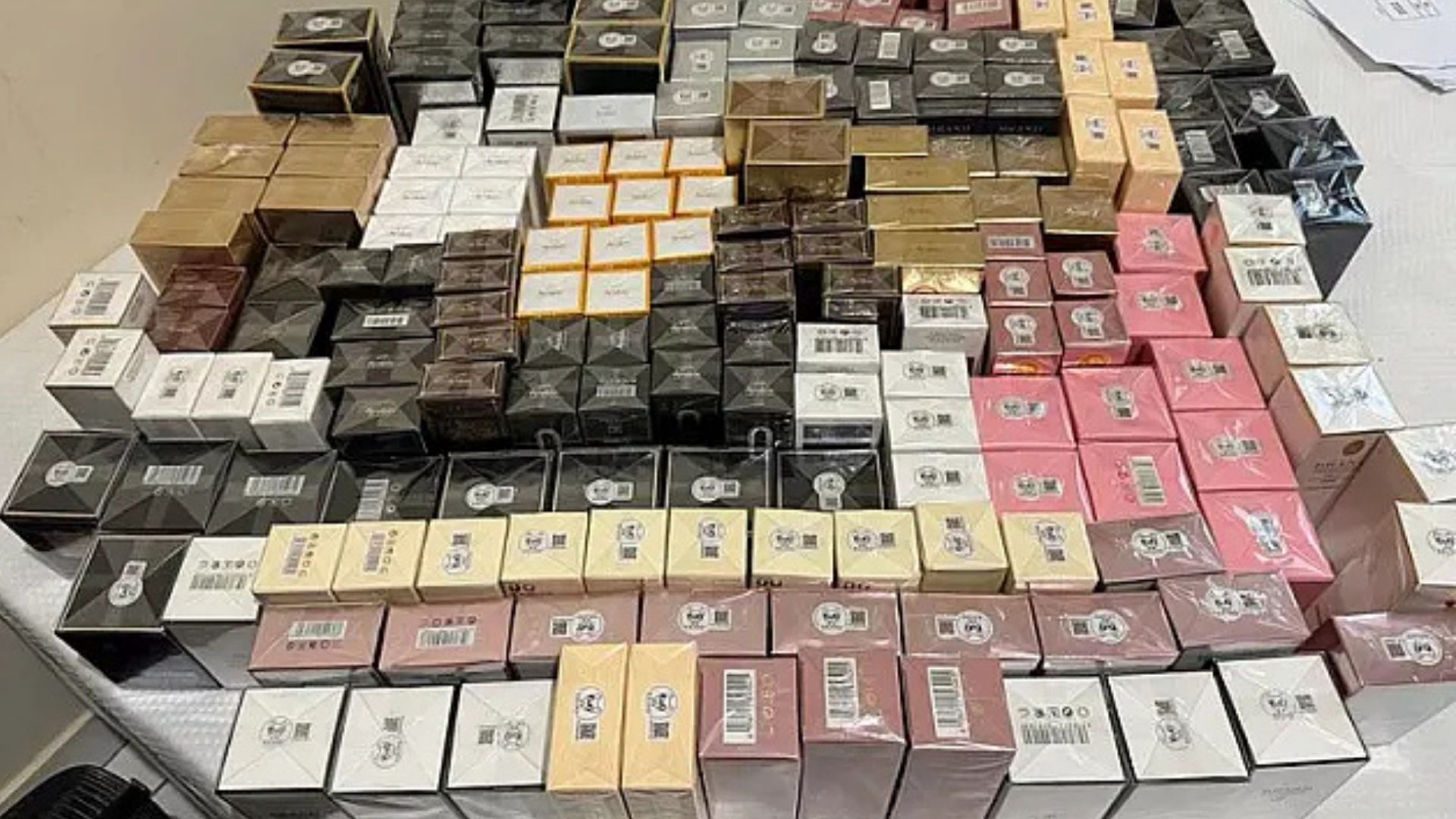 Opera&ccedil;&atilde;o mira esquema de perfumes e movimenta&ccedil;&atilde;o de R$ 300 milh&otilde;es em MS