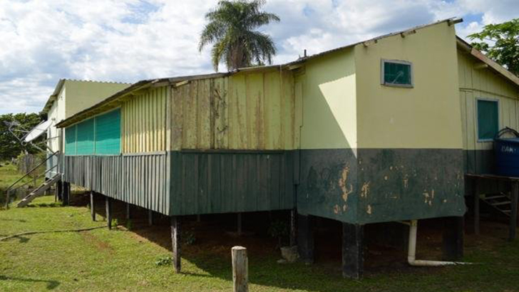 Escola da comunidade Barra de São Lourenço, no Pantanal (Foto: Ecoa) /  